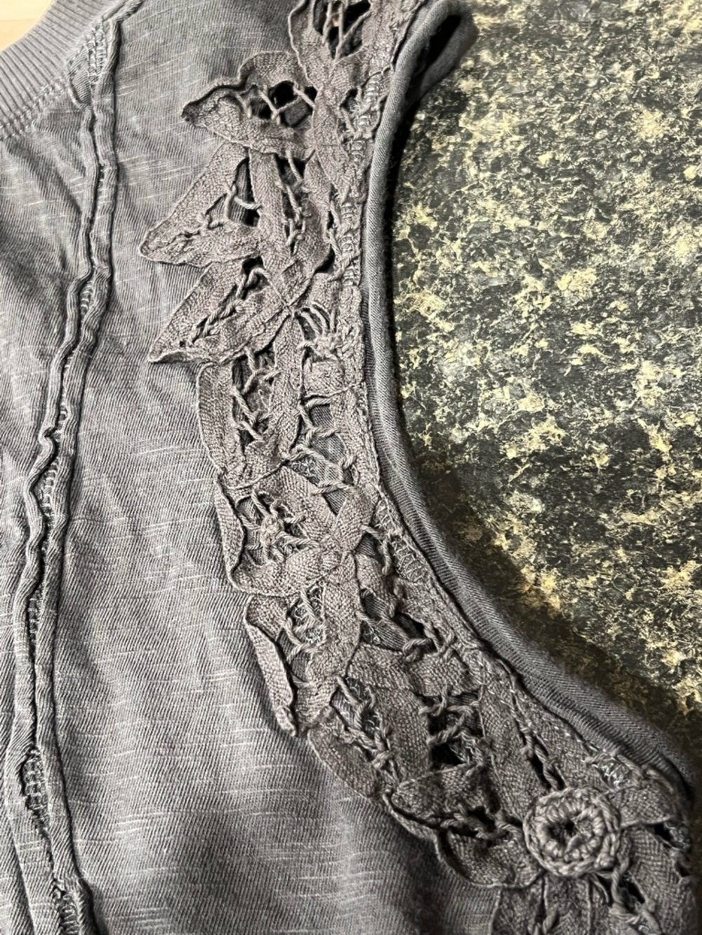 Sleeveless Lace-Trim Tank Top - Picture 3 of 3